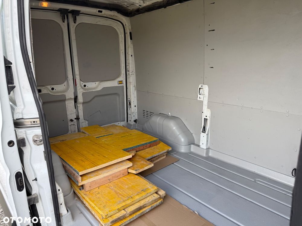 Ford Transit - 16