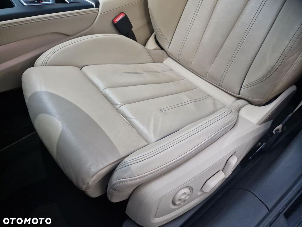 Audi A4 Allroad - 12