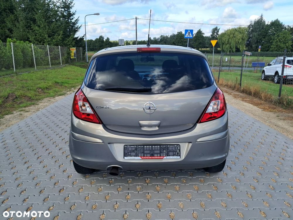 Opel Corsa 1.4 16V 150 Jahre - 6