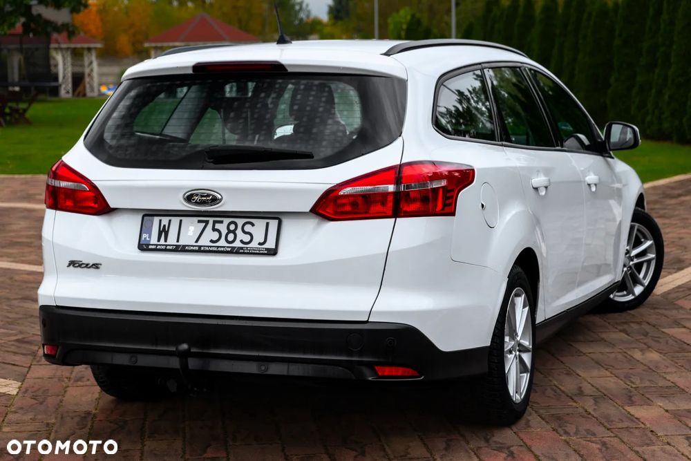 Ford Focus 1.5 TDCi DPF Start-Stopp-System Ambiente - 9