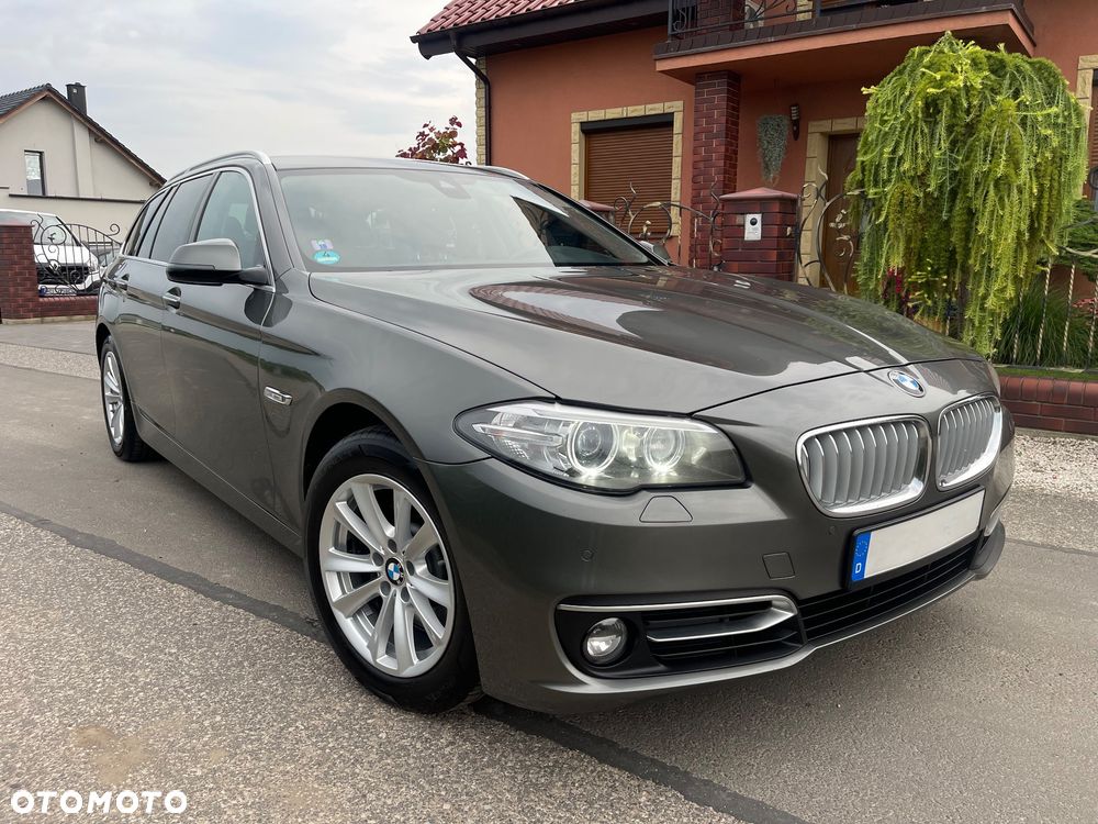 BMW Seria 5 525d Sport-Aut Modern Line - 14