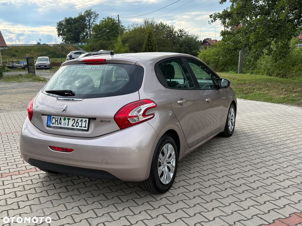 Peugeot 208 1.4 VTi Allure - 4