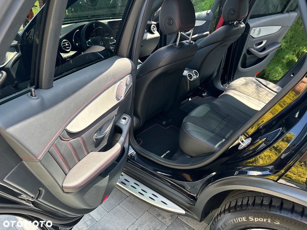 Mercedes-Benz GLC - 12