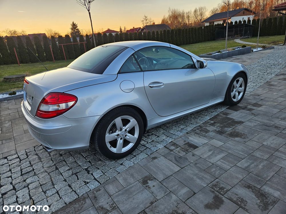 Mercedes-Benz SLK 300 Sport Edition - 11
