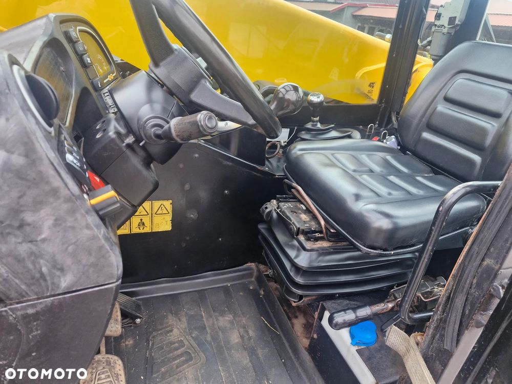 JCB 526-26 - 7