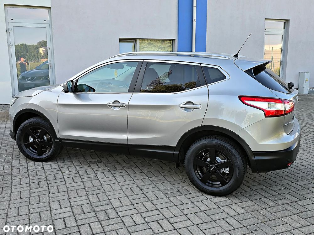 Nissan Qashqai 1.5 dCi 360 - 17