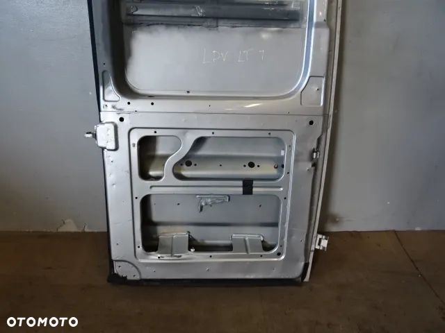 DRZWI LEWY TYŁ LEWE TYLNE LDV MAXUS 05-09 NR299 - 11