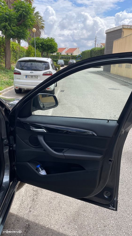BMW X1 20 d sDrive Auto Line Sport - 38