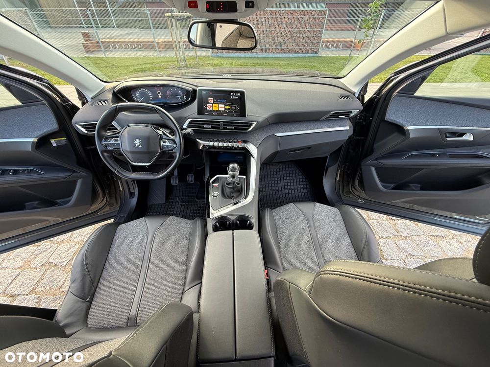 Peugeot 3008 1.5 BlueHDi Allure S&S - 13