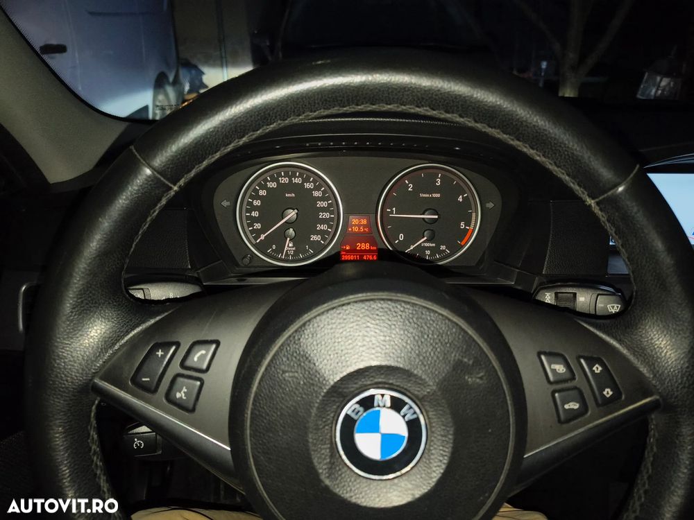 BMW Seria 5 - 25