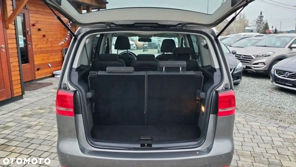 Volkswagen Touran 1.6 TDI DPF BlueMotion Technology STYLE - 30