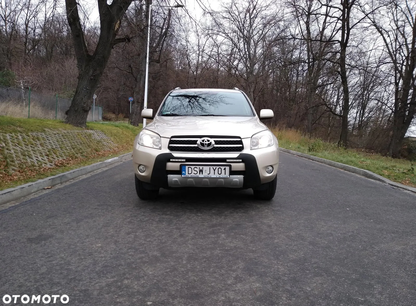 Toyota RAV4 - 11