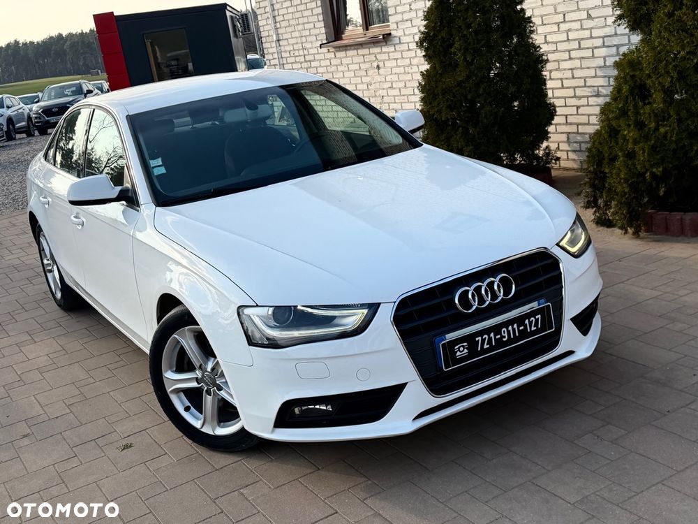 Audi A4 Limousine - 3