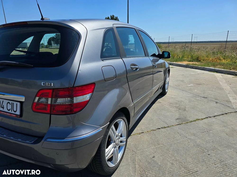 Mercedes-Benz B 200 - 5