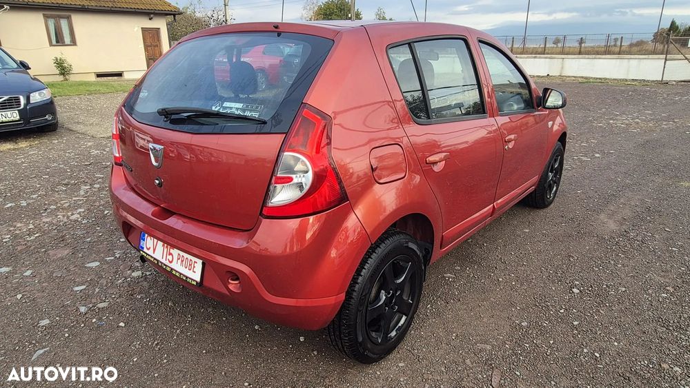 Dacia Sandero - 5