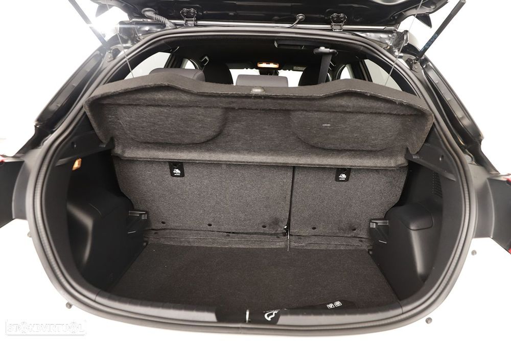 Toyota Yaris 1.5 HSD Square Collec.White - 20