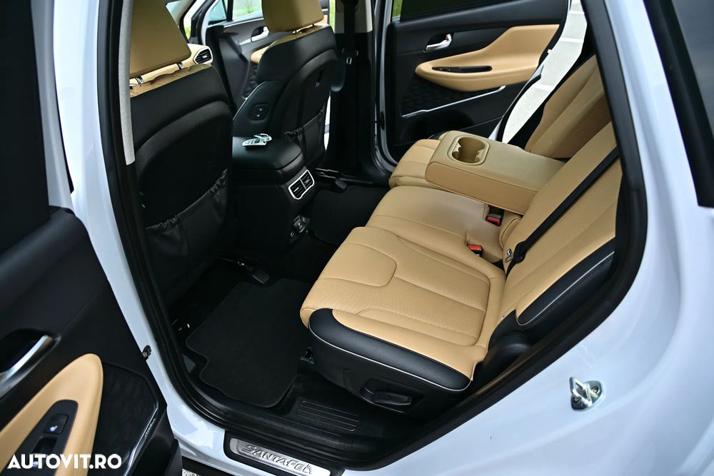 Hyundai Santa Fe 1.6 Plugin-Hybrid 4WD Signature - 19