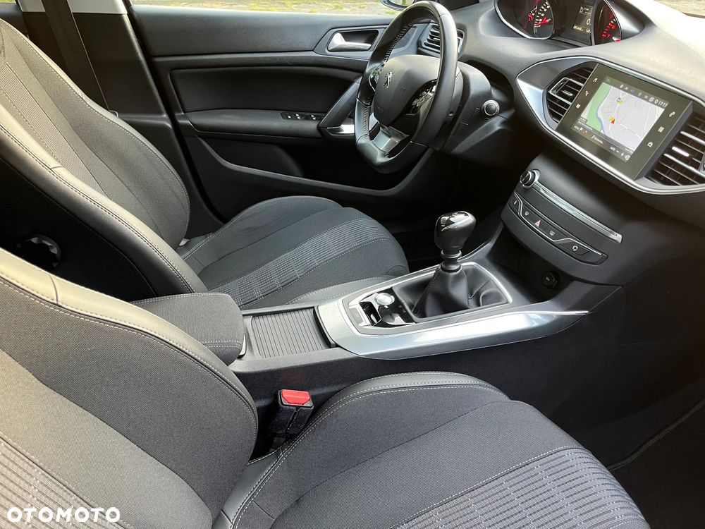 Peugeot 308 - 23