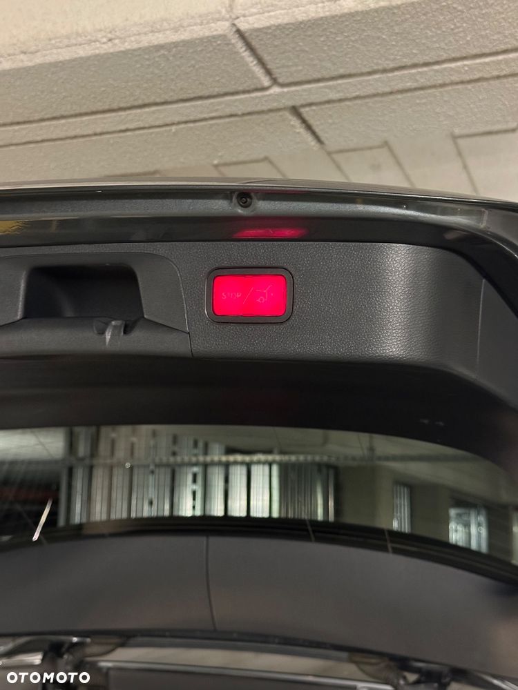 Mercedes-Benz GLC 250 4Matic 9G-TRONIC AMG Line - 12