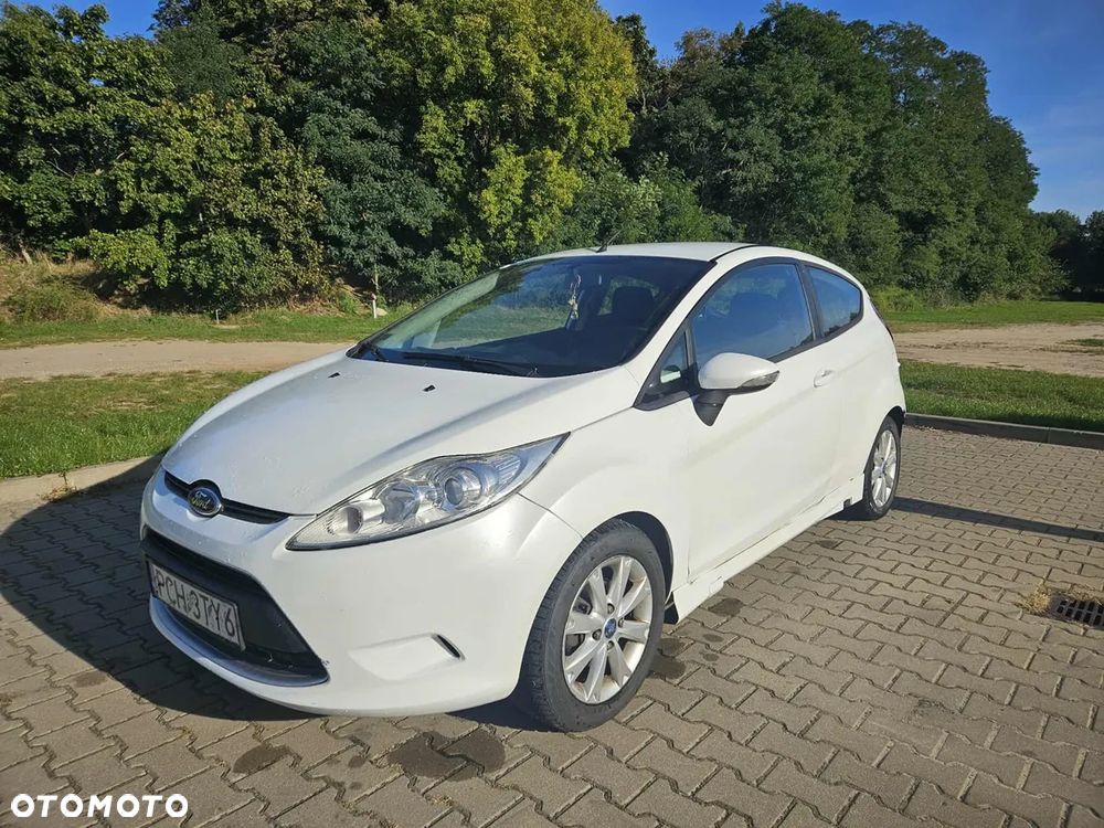 Ford Fiesta 1.4 TDCi Ambiente - 11