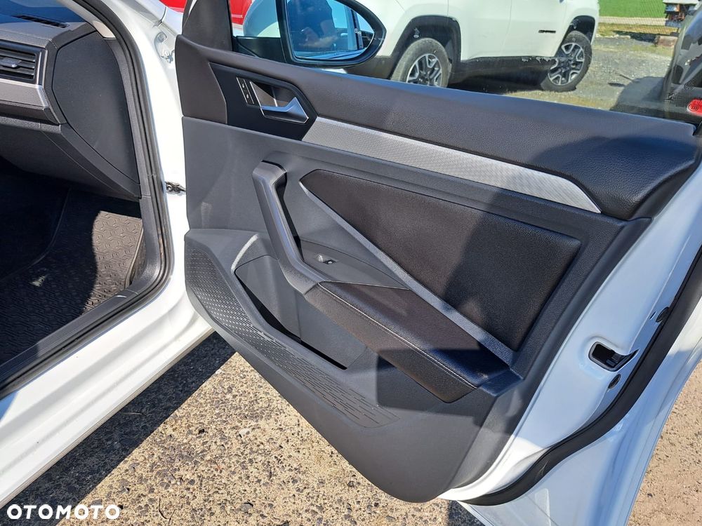 Volkswagen Jetta - 18