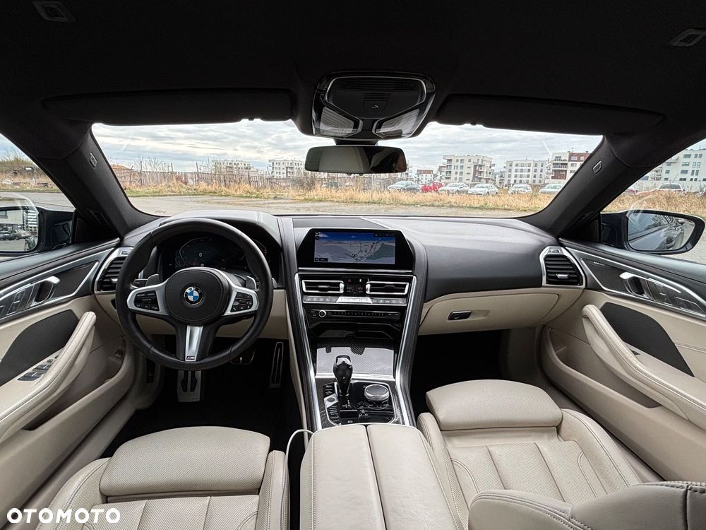 BMW Seria 8 840d xDrive mHEV - 26