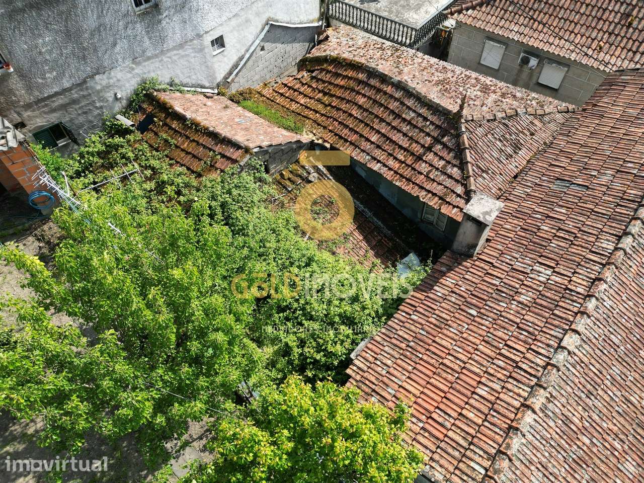 Moradia para Restaurar T2 Venda em Souselo,Cinfães - Grande imagem: 2/18