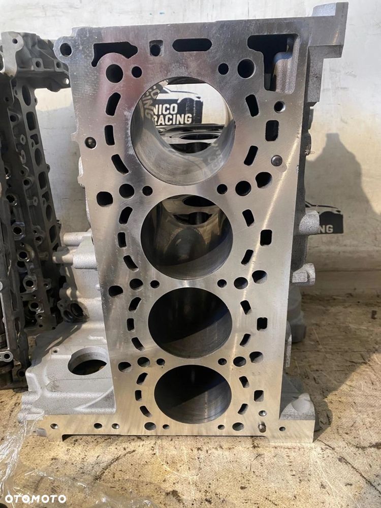 SILNIK GOŁY SŁUPEK MERCEDES BENZ 654920 2.2 CDI - 4