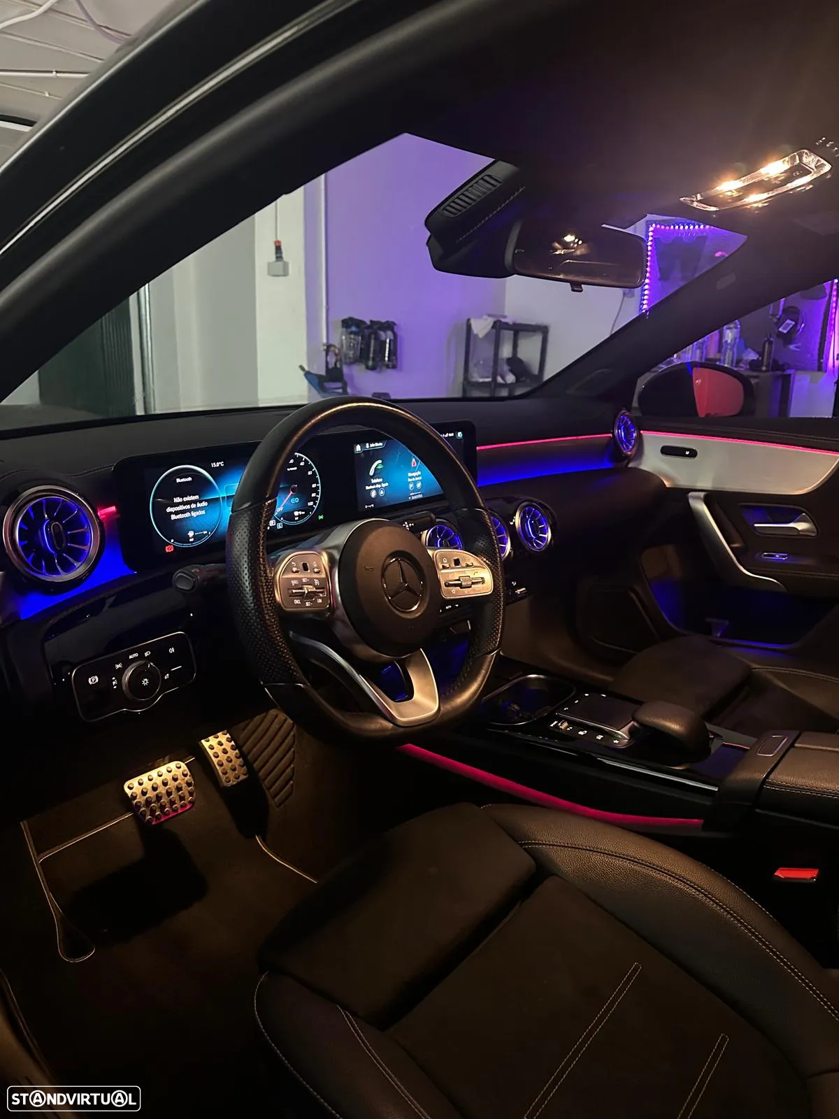 Mercedes-Benz A 250 Limousine e AMG Line - 23