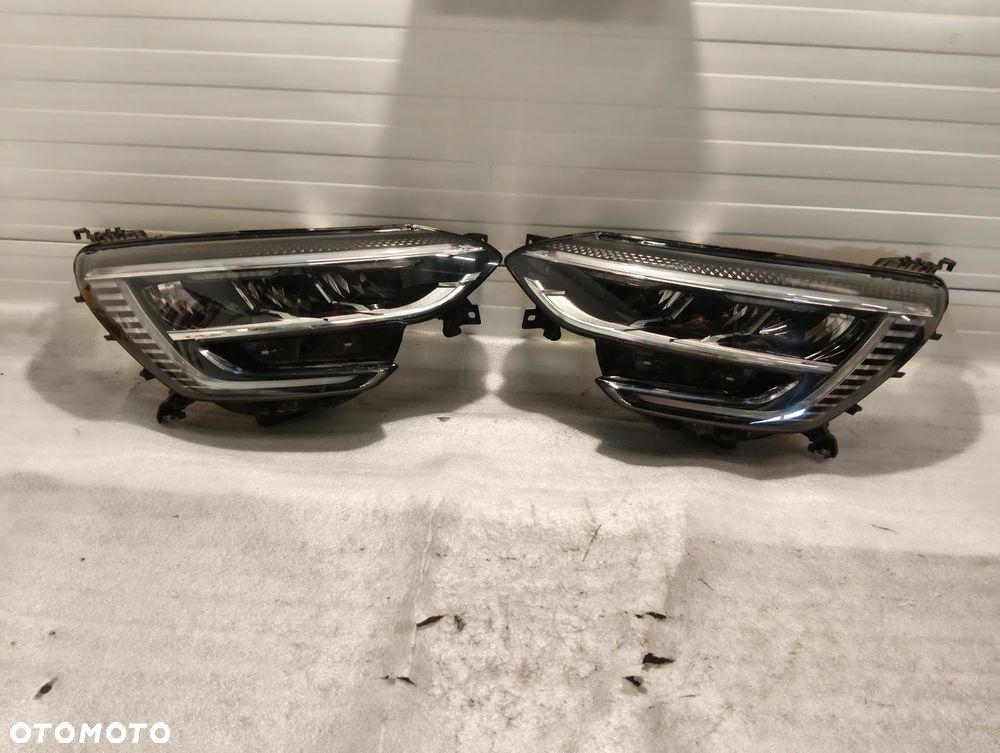 Renault Megane IV LIFT FULL LED KOMPLET LAMP PRZEDNICH 260105675R - 1