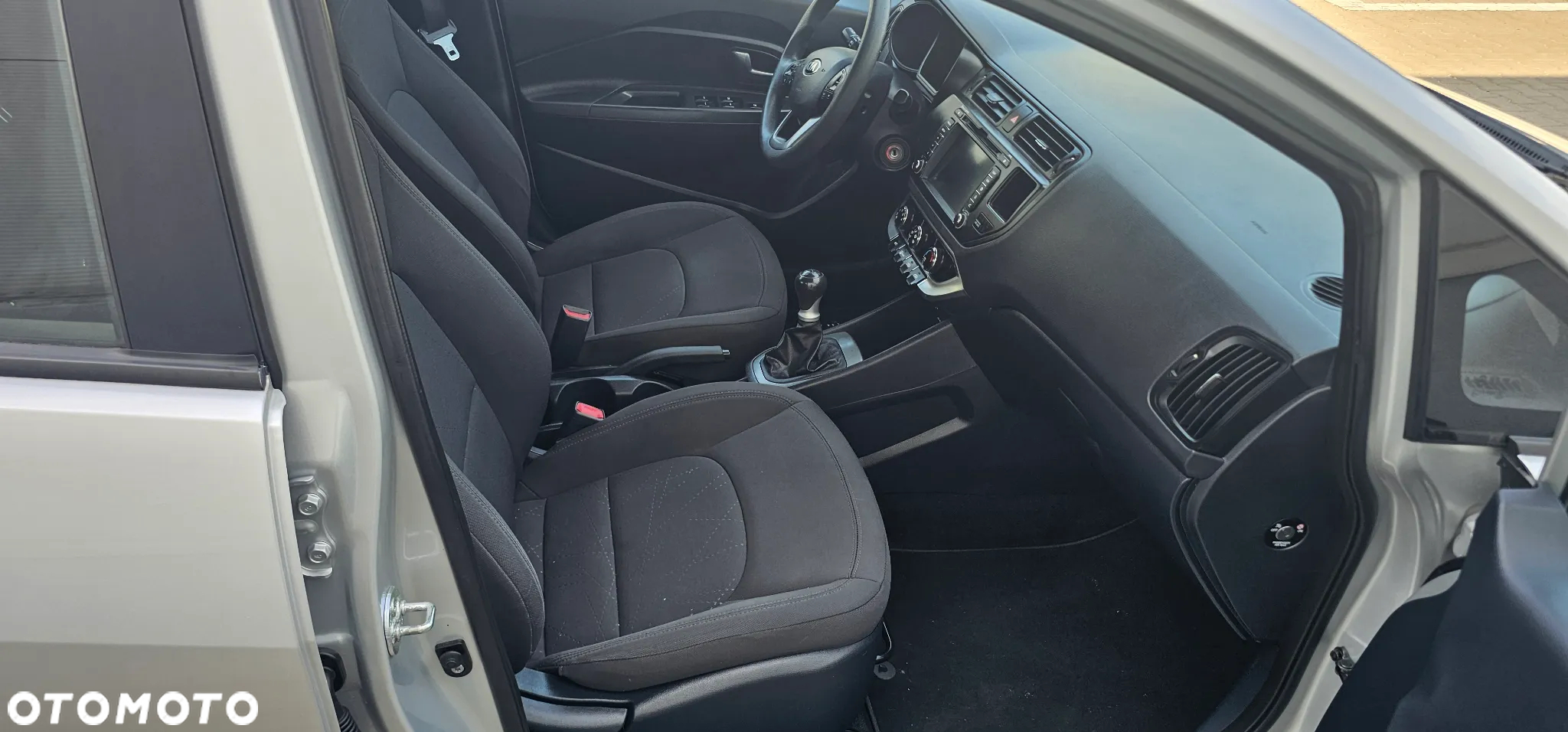 Kia Rio - 9