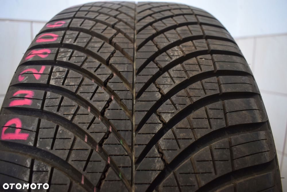 R21 255/40 Goodyear Vector 4Seasons GEN-3 SUV Wysyłka gratis! - 1