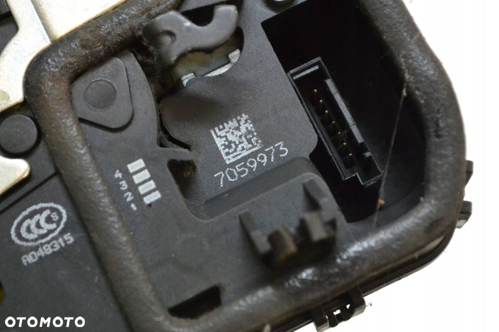 BMW E60 E61 E87 E90 E91 E70 F01 ZAMEK DRZWI LEWY PRZÓD ANGLIK 7059973 7PIN - 6