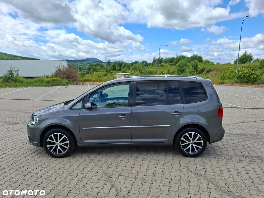 Volkswagen Touran - 6