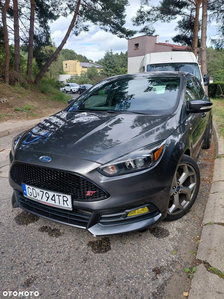 Ford Focus 2.0 EcoBoost ST-2 - 13