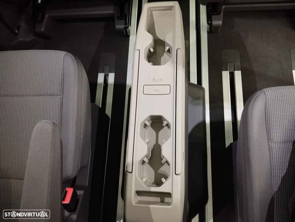 VW Multivan 2.0 TDI Life DSG - 20