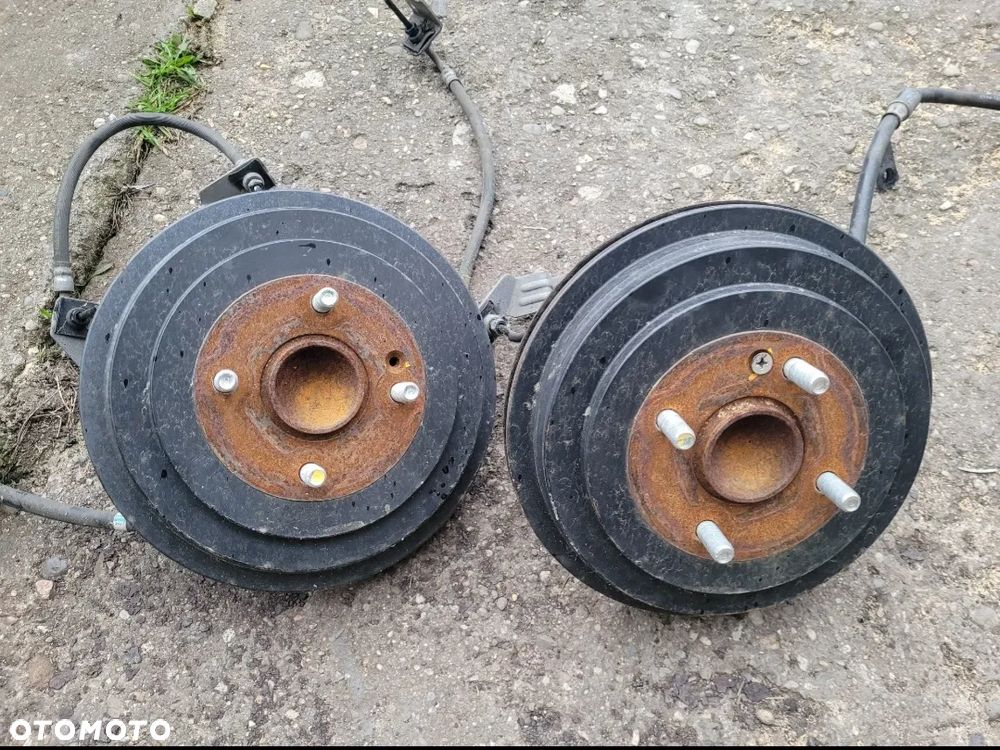 Kia Rio IV piasta tył,  bęben tył  L+P - 1