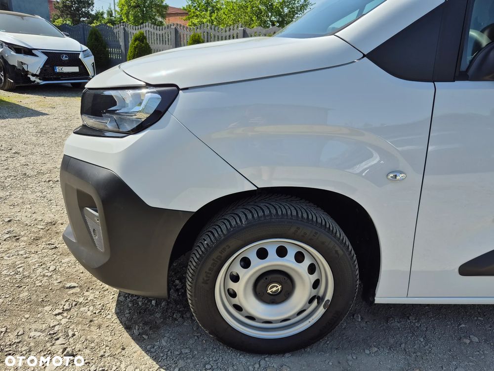 Opel COMBO - 19
