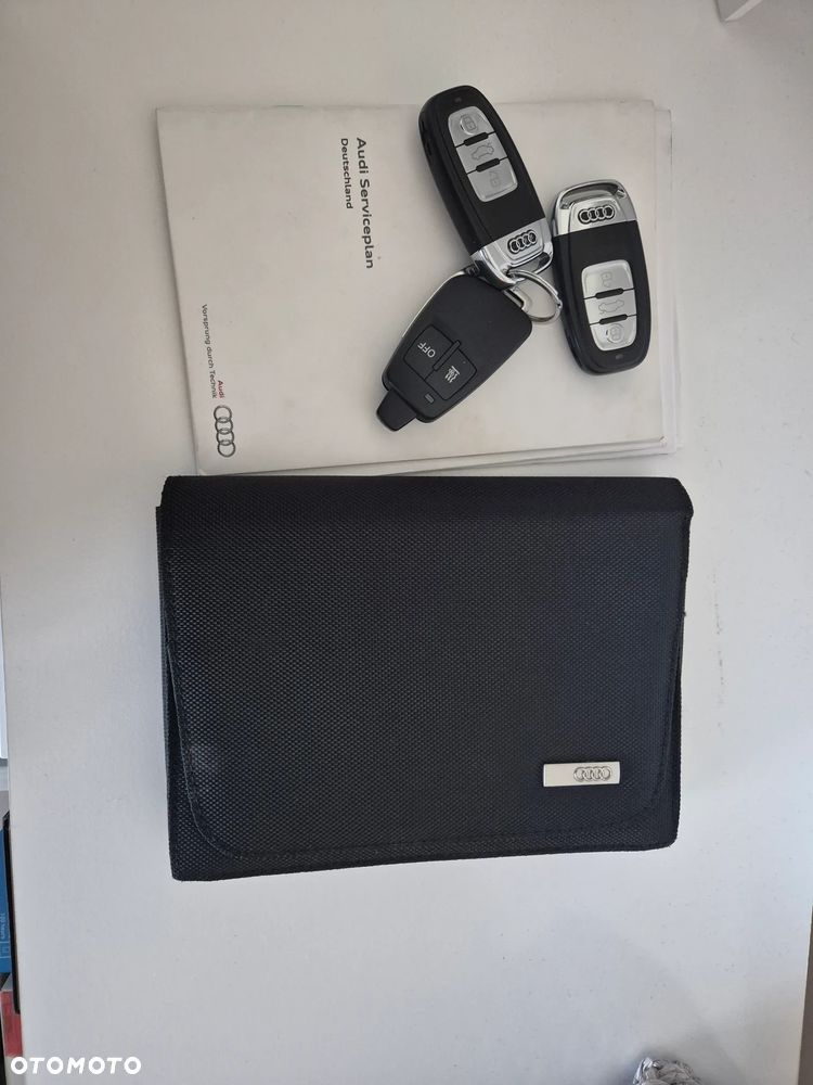 Audi A4 Avant 2.0 TDI DPF clean diesel quattro S tronic S line Sportpaket - 13