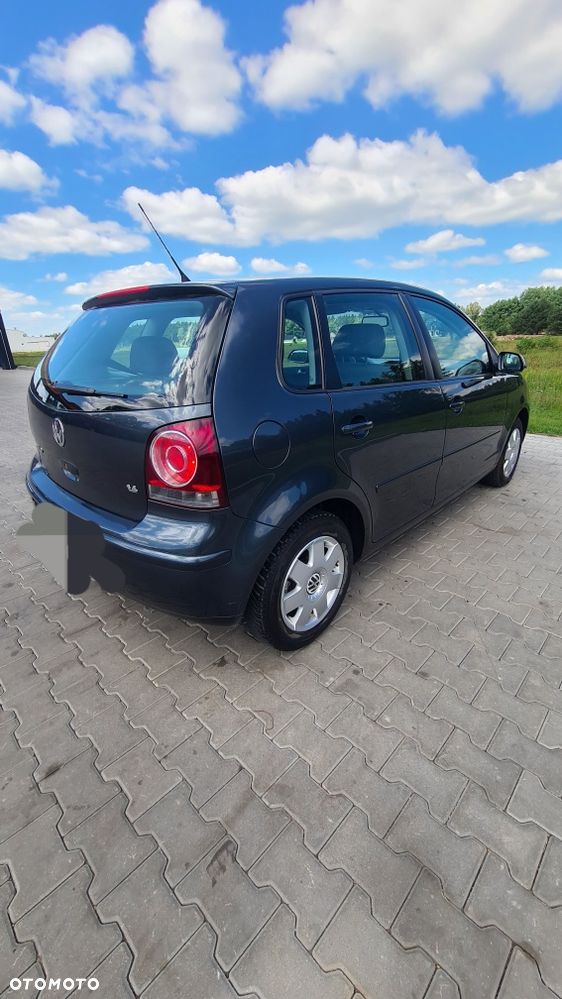 Volkswagen Polo - 4