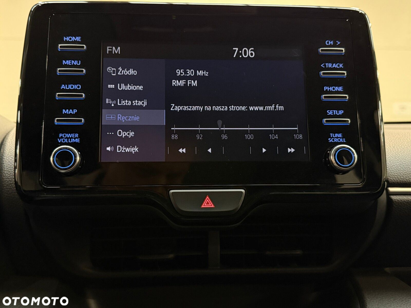 Toyota Yaris - 30