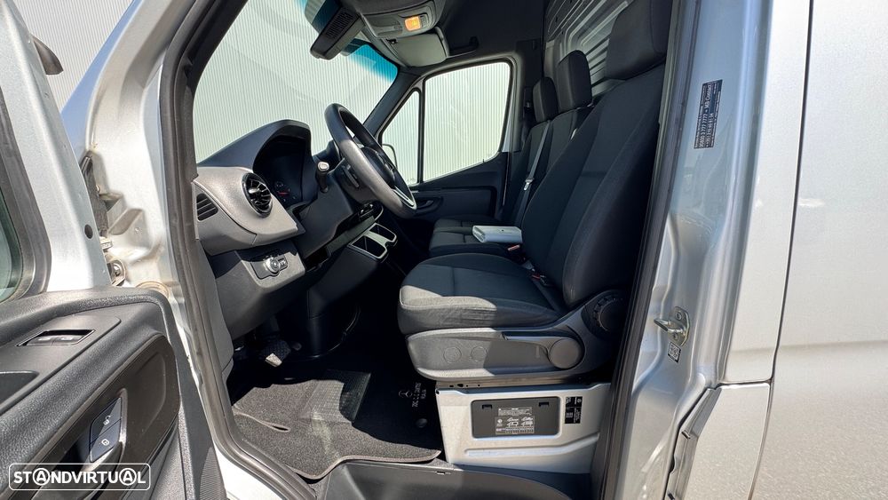 Mercedes-Benz Sprinter 314 CDI37 CX Automática - 20