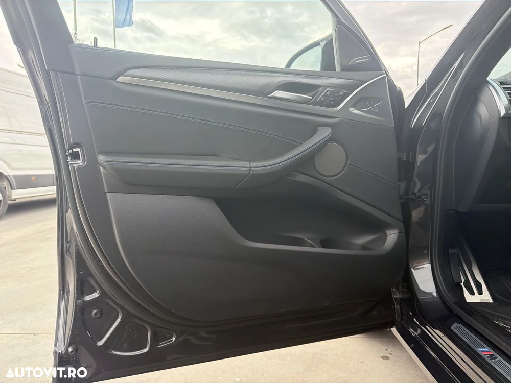 BMW X4 M M40i AT MHEV - 12