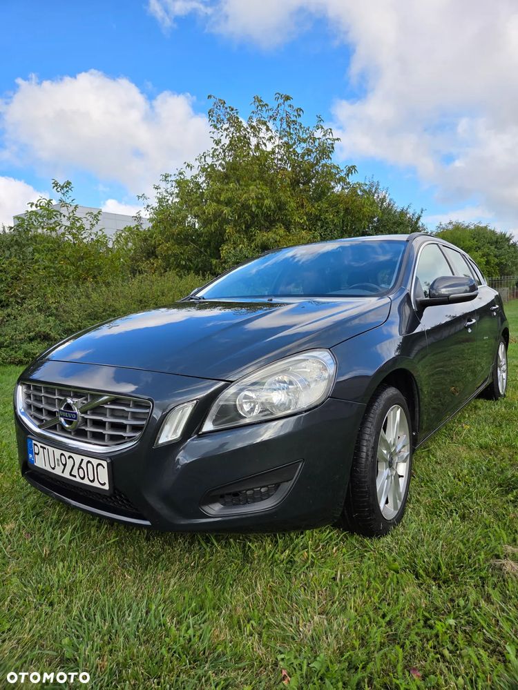 Volvo V60 D2 Momentum - 3