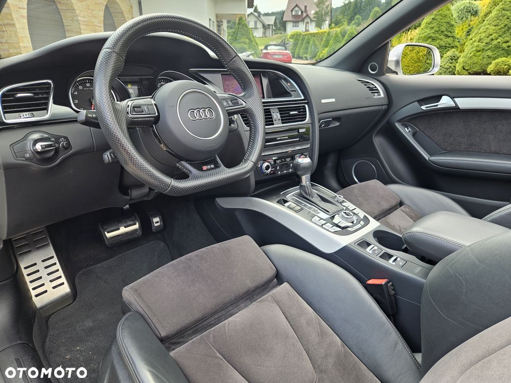 Audi RS5 Cabrio S tronic - 17