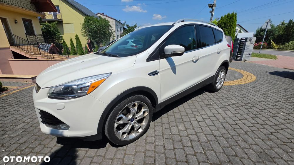 Ford Escape 2.0 EcoBoost AWD Titanium - 17