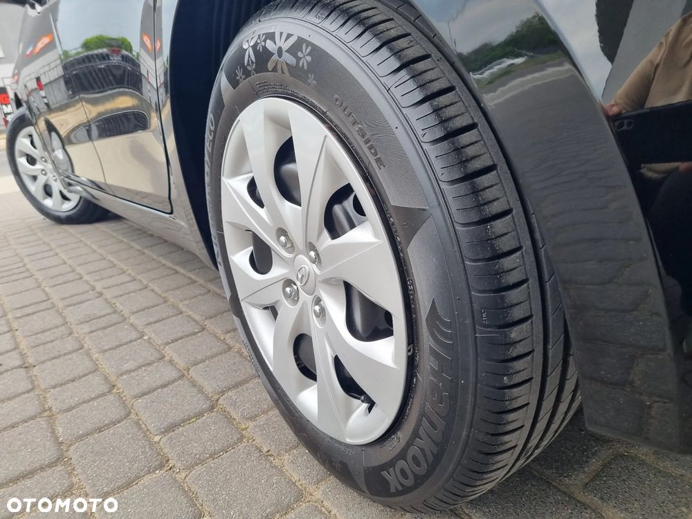 Hyundai i20 1.2 YES Plus - 29