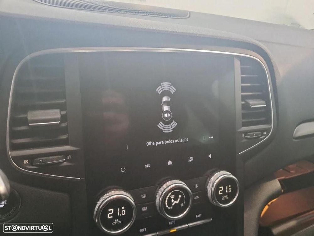 Renault Mégane 1.5 Blue dCi Limited - 6