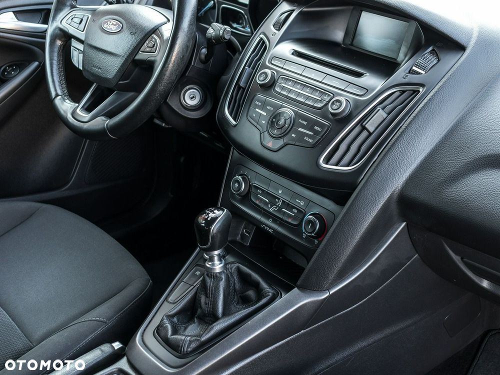 Ford Focus - 13