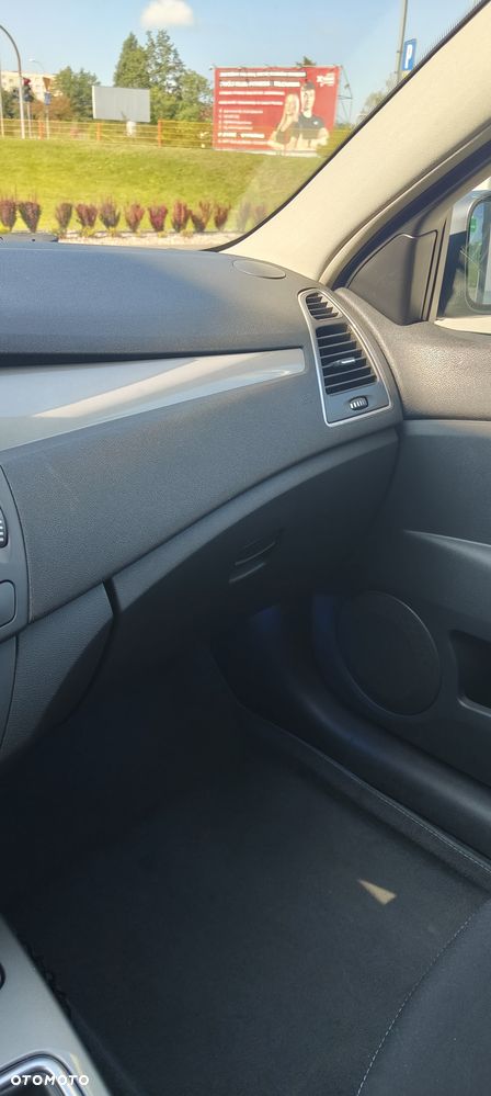 Renault Laguna 2.0 dCi GT ESM - 38